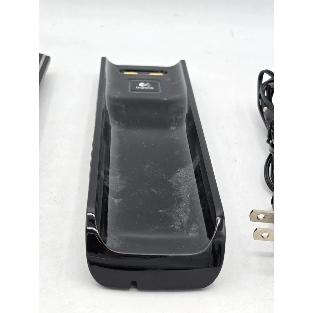Logitech Harmony 720 Universal Remote w/ Charging Dock - NEEDS BATT - Has Damage
